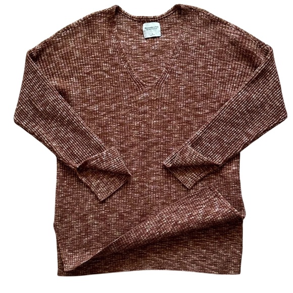 Abercrombie & Fitch Heathered Brown Ribbed Knit Sweater w/ Slits Oversized Small - Picture 3 of 6